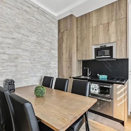 Appartement 03 Tour Eiffel Pour 7 Personnes