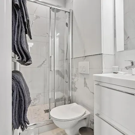 03 Tour Eiffel Pour 7 Personnes Appartement Paris